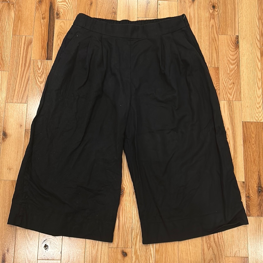GAP wide leg capri pants